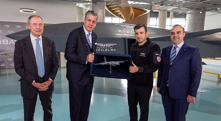 #SONDAKİKA | Selçuk Bayraktar'ın ortak olduğu İtalya'nın en büyük savunma sanayi şirketi Leonardo, İsrail ile yapılan tüm sözleşmeleri fesh etti!