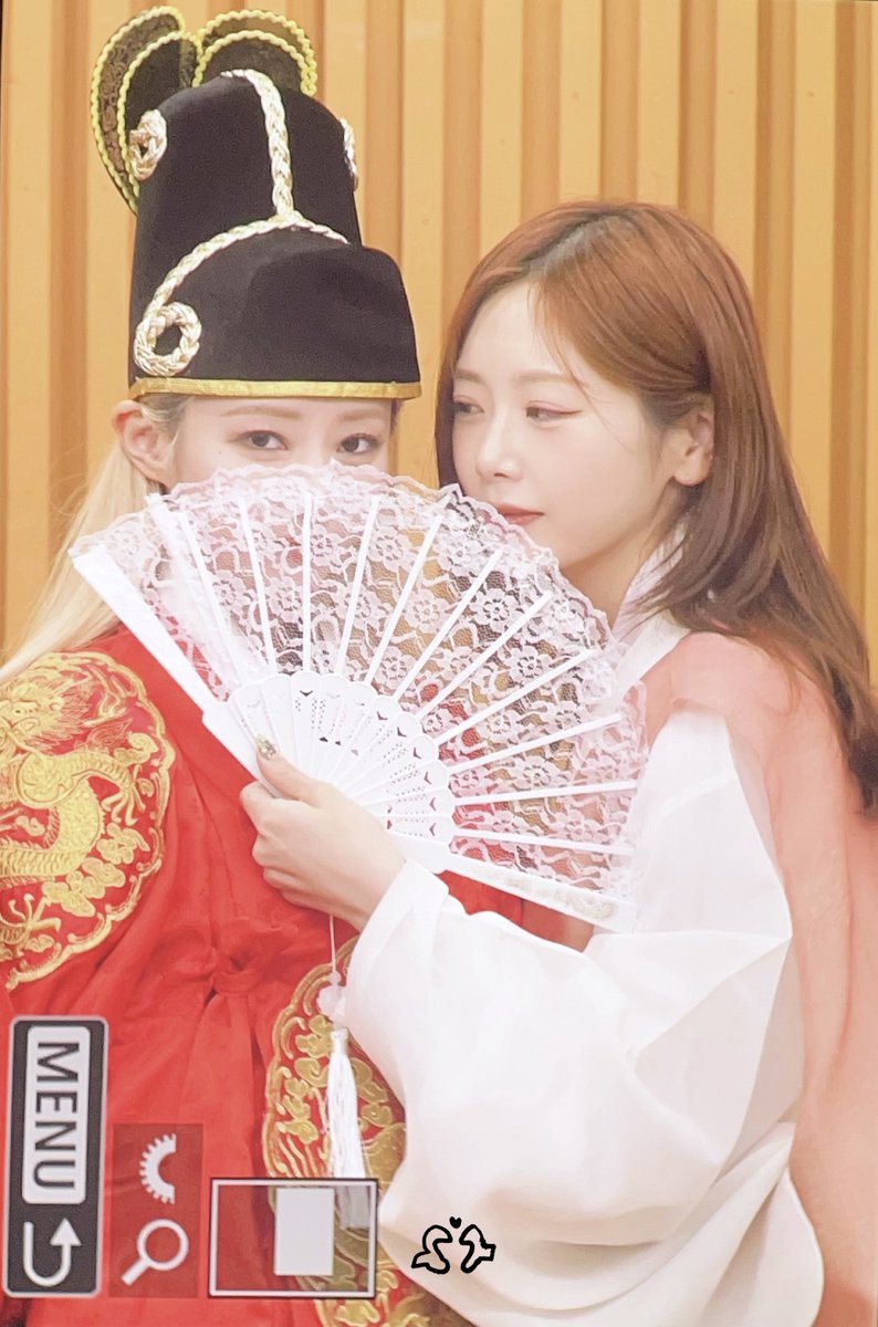 PEPPER0810's tweet image. 250621 팬싸인회 프리뷰
왕이다…🥹🥹🥹
#드림캐쳐 #유아유 #수아 #김보라
#Dreamcatcher #UAU #SUA