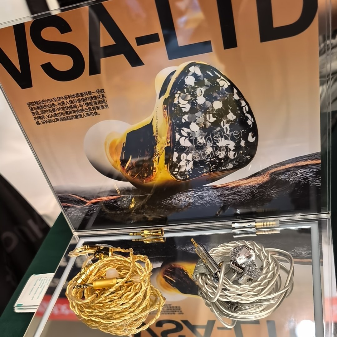 EarAcoustic_CN's tweet photo. ChengDu,CHINA
We are here🔥
🌍:https://t.co/rE4Dlkyf0V
#earacousticaudio #headphones #IEM #silverangel #earacoustic #music #audiophile #hifi #earphones #silverAngel https://t.co/DHzZDYa0kS