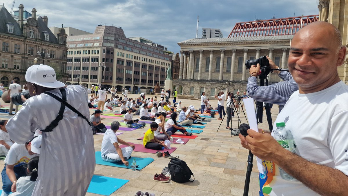 India in Birmingham (@cgi_bghm) on Twitter photo We're all set at Victoria Square, Birmingham!
Join us for the grand celebration of the #InternationalDayOfYoga2025 🧘♀️
Let’s embrace One Earth • One Health •One Yoga 🌍
If you're around the city centre, come by & join us!
<a href="/BhamCityCouncil/">Bham City Council</a>
#YogaForAll #YogaForOneEarthOneHealth We're all set at Victoria Square, Birmingham!
Join us for the grand celebration of the #InternationalDayOfYoga2025 🧘♀️
Let’s embrace One Earth • One Health •One Yoga 🌍
If you're around the city centre, come by & join us!
<a href="/BhamCityCouncil/">Bham City Council</a>
#YogaForAll #YogaForOneEarthOneHealth