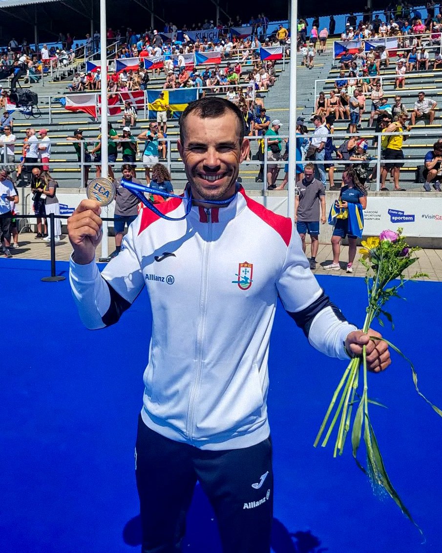 🥇 Campeão da Europa em K1 1000 metros! Fernando Pimenta conquistou o ouro na prova que decorre em Racice, na Chéquia!

#BenficaOlímpico

📸 FP Canoagem