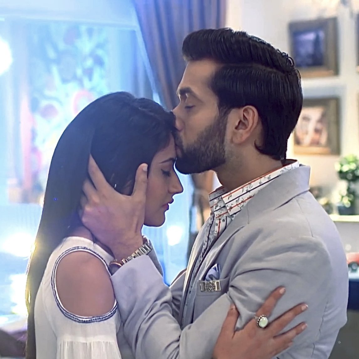 billuxanika's tweet photo. oh to be loved by shivaay singh oberoi https://t.co/tYniR20CH7