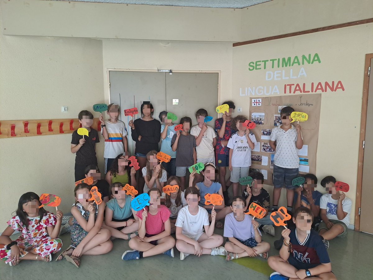 SEstrasburgo's tweet image. &quot;Hola&quot; en las 24 lenguas de la UE. Huele a despedida de nuestro @eTwinning_es ¡Hola Europa! @AlceParis @EducationESP