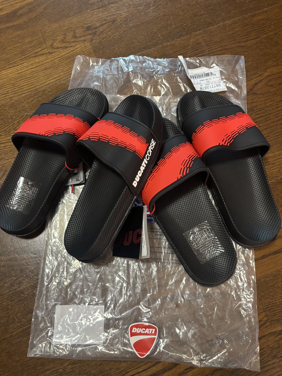 ojizousandesuyo's tweet photo. ゲットだぜ＼(*⌒0⌒)♪   #DucatiSENDAI https://t.co/jzsvg7EvRN