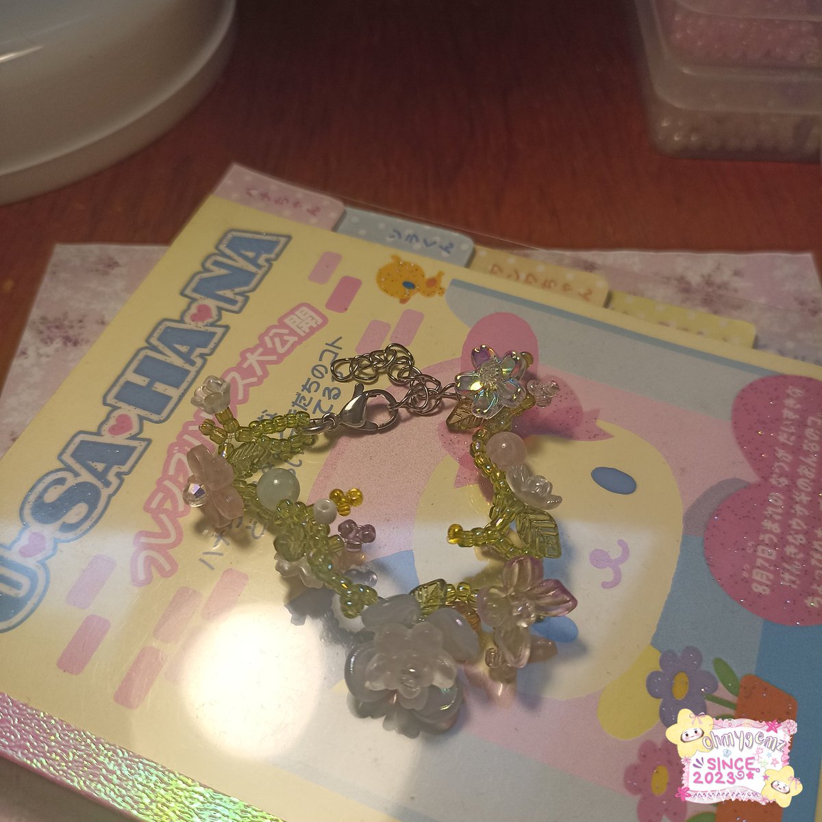 Wts lfb anik beads keyring keychain charms beads hello kitty sanrio usahana pudding monchichi monkey pair couple flowers bracelets 

Check our ig for details and order!