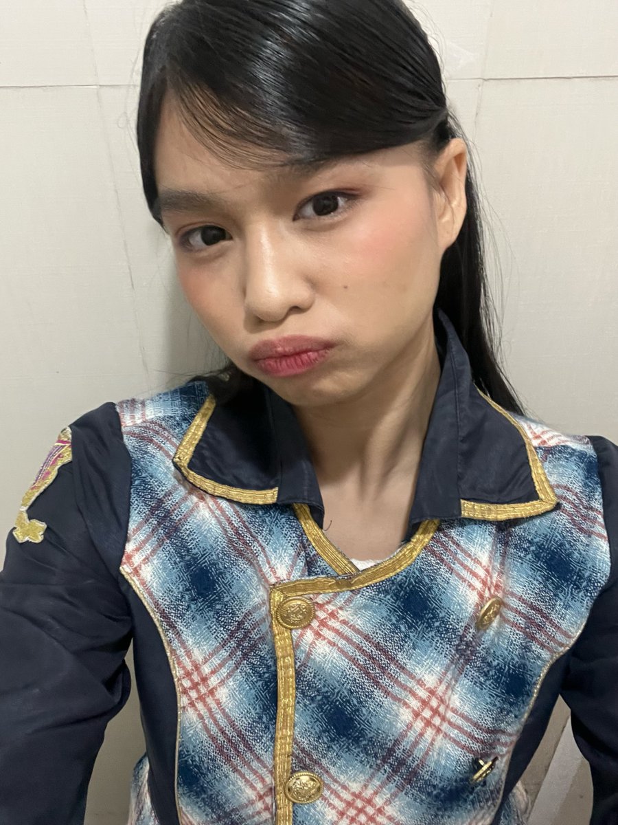 Nala_JKT48's tweet photo. MAKASIIIIIHH BANYAKKK PAJAMAANYAA! see u besok vc y!😤 https://t.co/x7nRqjIMMg