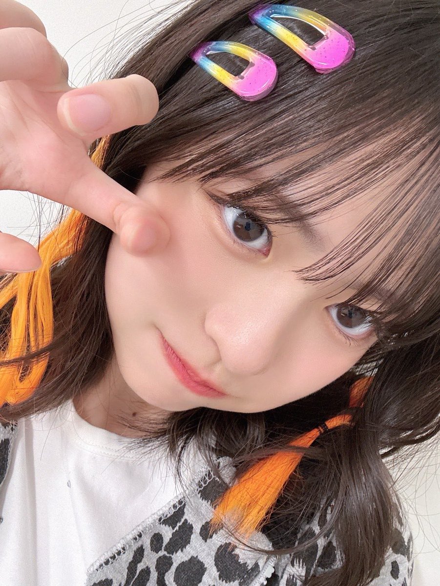 日向坂46 正源司陽子「足の小指を箪笥の角にぶつけた」MV衣装 8
