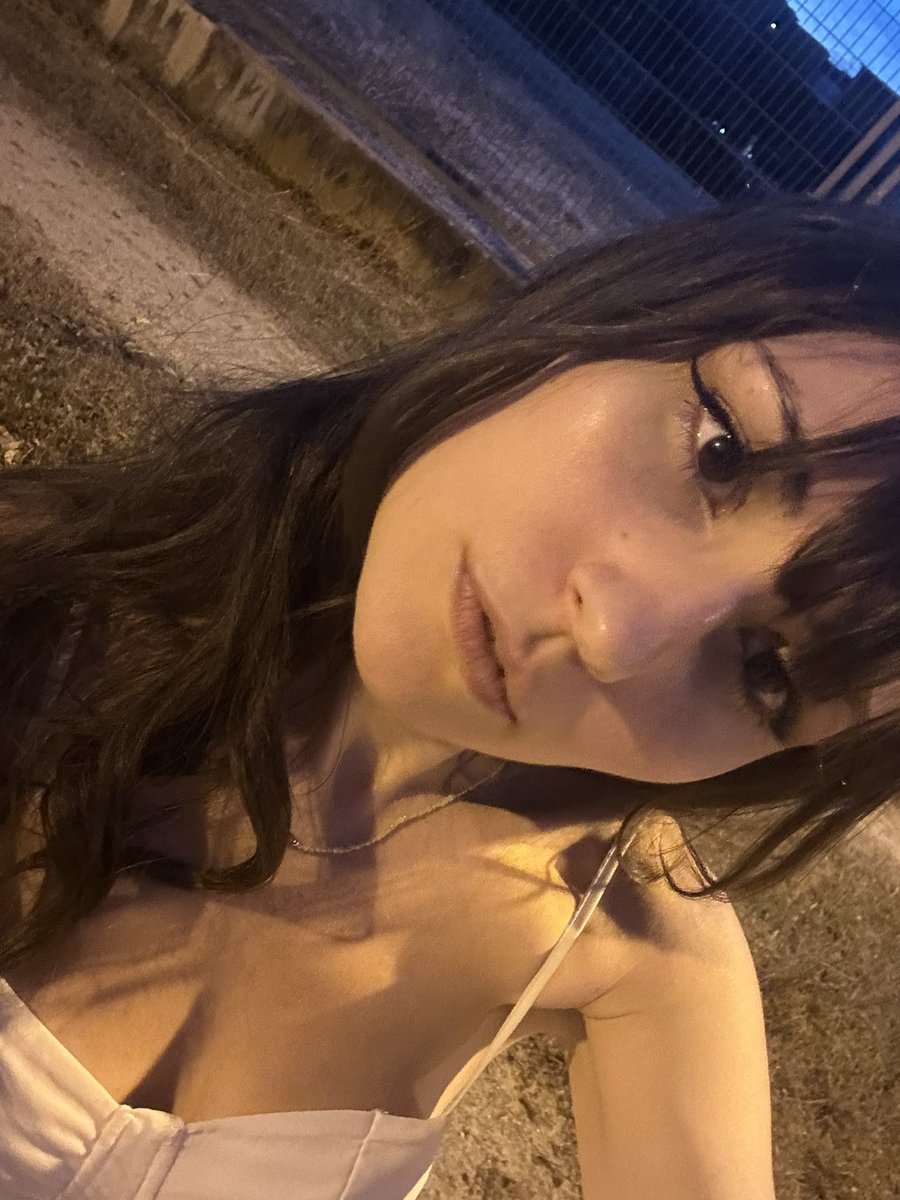 Yuizei's tweet image. Selfie cada medio año no hace daño