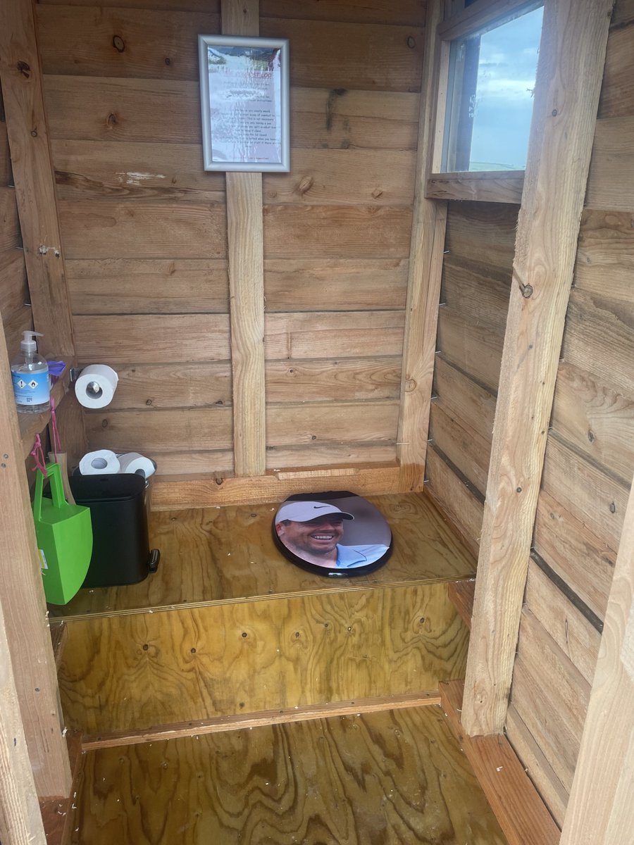 If you get caught short on the course, the new compost loo is now open for business and Rory is always pleased to see you!

#IlfracombeGolfClub #SeeTheSeaFromEveryTee