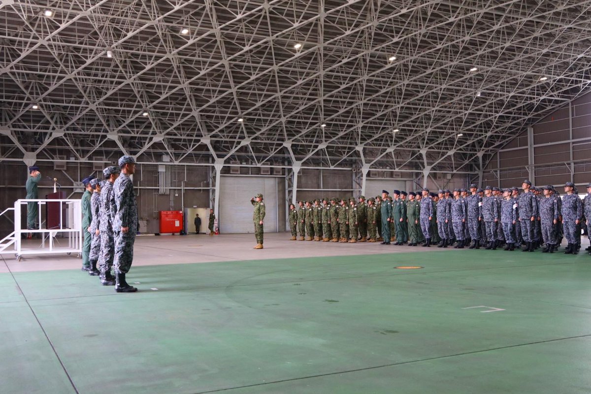 jjoc_pa's tweet image. 現下の #中東情勢 に鑑み、防衛大臣の命令を受け、在留邦人等の輸送に速やかに対応できる態勢を構築するため、6月21日、自衛隊のC-2輸送機2機及び所要の人員が #ジブチ共和国 に向け移動を開始しました。
自衛隊は外務省等と緊密に連携し、準備に万全を尽くしてまいります。