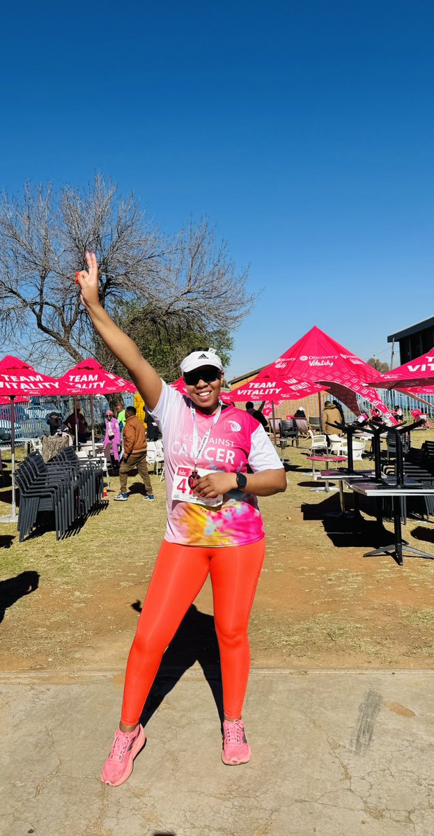 SarahMathega's tweet image. One of Five…letssssss GO!
#DiscoveryLovesYourHealth
#RunningWithTumiSole
#fetchyourbody2025