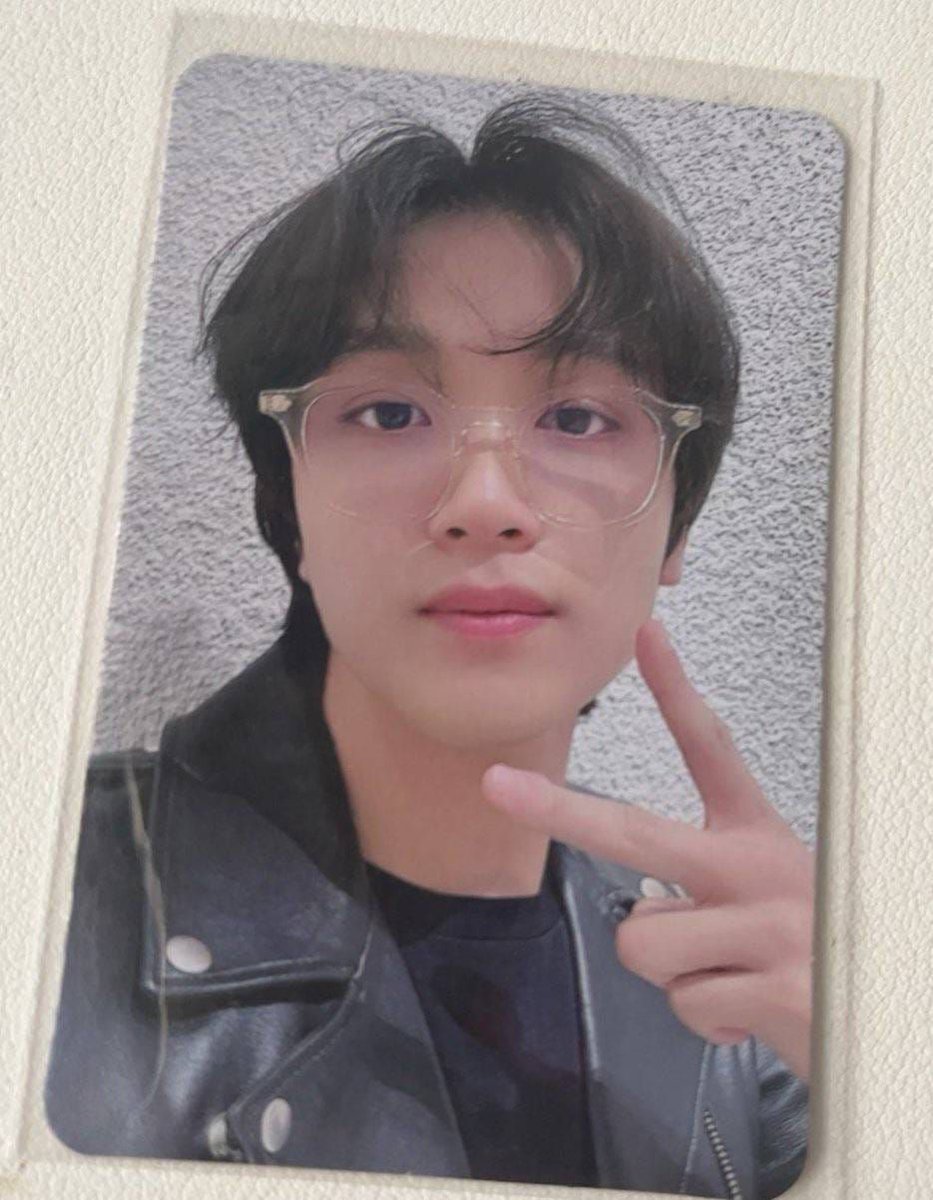 wtb want to buy pc haechan yang ini pleaseee atau pc haechan yang mana aja. kalo bisa dom medan

wtb wts pc photocard haechan mark jungwoo taeyong johnny jeno jaemin jisung nct dream nct 127