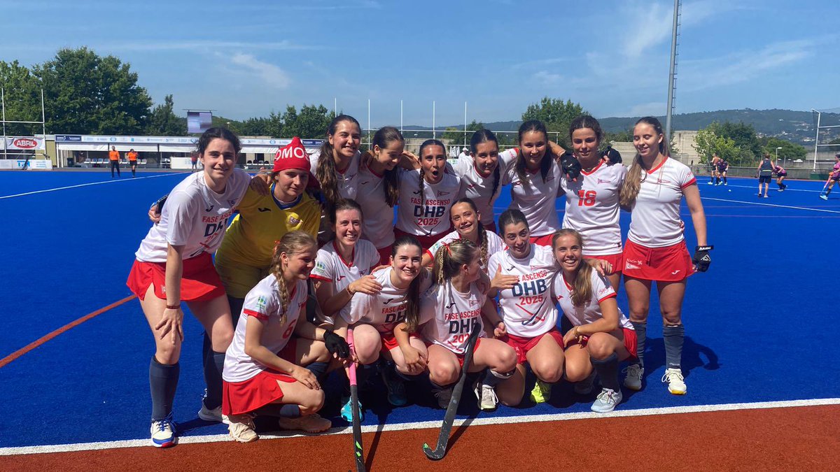 El equipo femenino de hockey asciende a la DHB ¡enhorabuena equipo! Estamos muy orgullosos de vuestro éxito! <a href="/RGCC_Oficial/">RGCC Oficial</a> <a href="/fpa_hockey/">FHPA</a> <a href="/rfe_hockey/">RFEH Hockey</a> <a href="/elcomerciodigit/">EL COMERCIO</a> <a href="/lanuevaespana/">La Nueva España</a> <a href="/PDMGijon/">Gijón/Xixón Deporte</a> <a href="/GobAsturias/">Principado de Asturias</a>