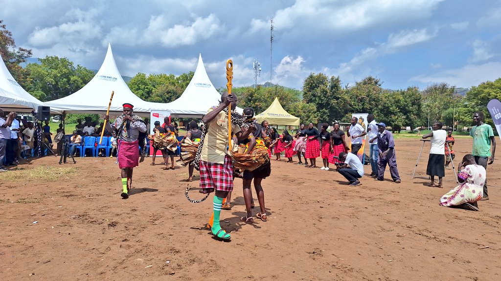 LIFEMinug's tweet photo. The people of Karamoja welcoming Walking With Jesus Film in their language. 💃 🕺
@JesusFilm
#karamoja #walkingwithjesus #heartlanguage #moroto #discipleship #film https://t.co/5IiBwkPYKA