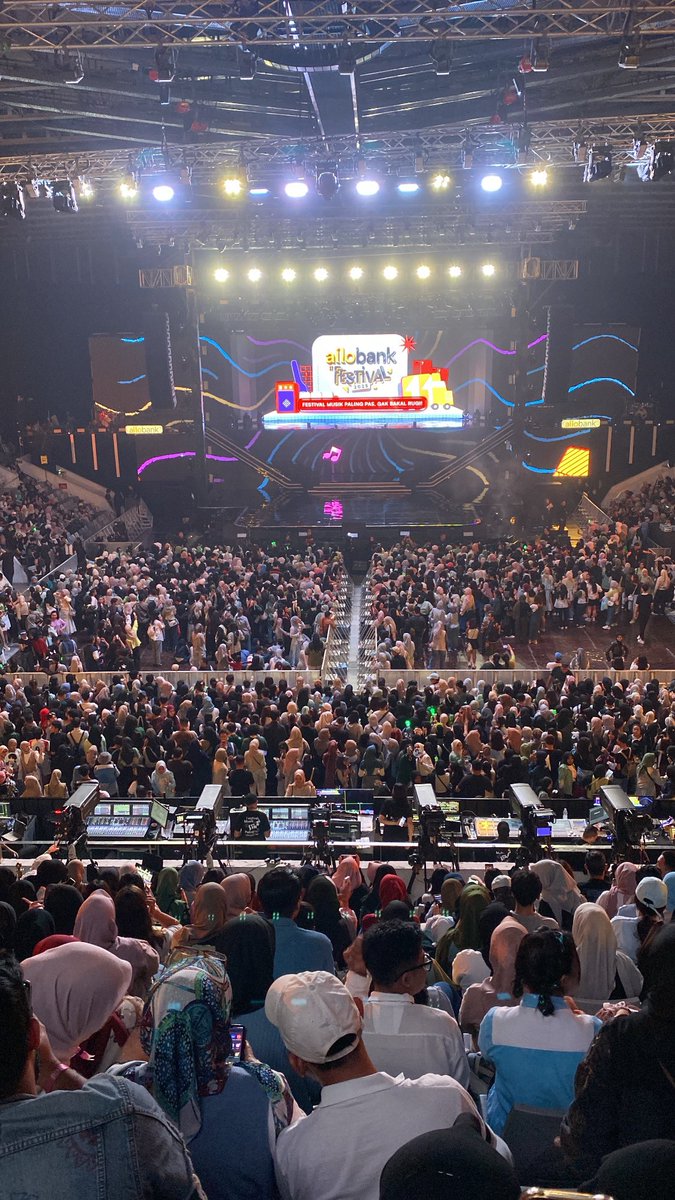 jodyrenaldy (@lockeyfanboy) on Twitter photo 