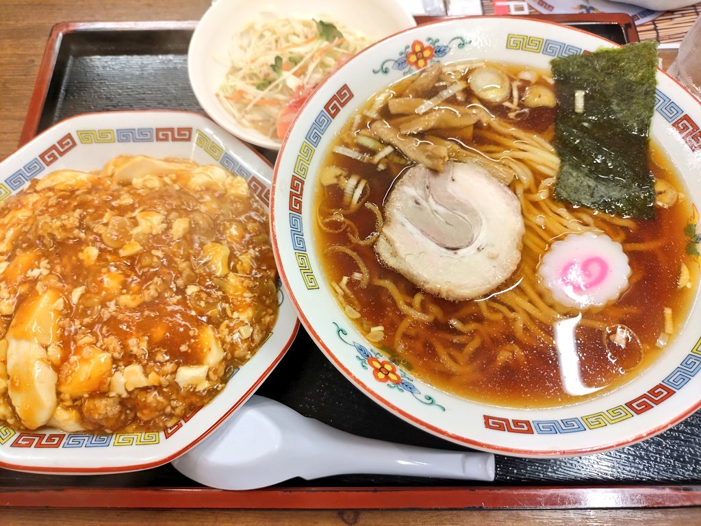 明日のリベンジに向け、しっかりガッツリ栄誉補給。
#がんこ一番マーボー丼セット #ホーリーすごいな