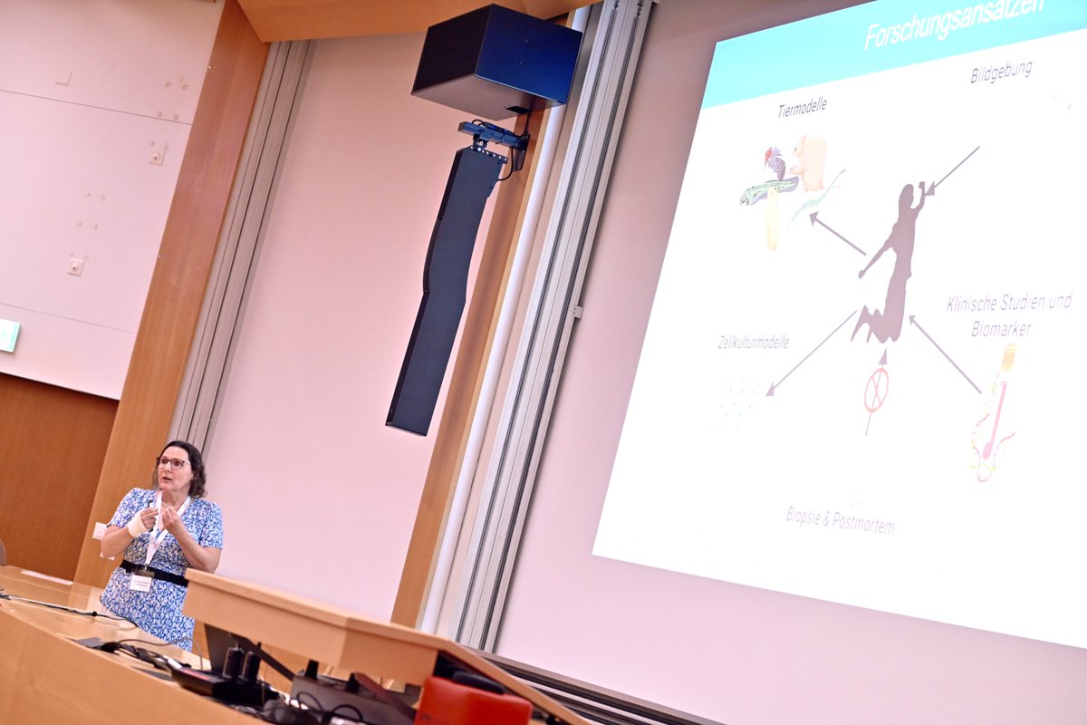 Swiss3RCC's tweet image. 🧠Edna Grünblatt (@UZH) gibt Einblicke in ihre Forschung zu ADHS bei Jugendlichen. Sie zeigt, wie patientenspezifische iPSC-Zellmodelle genutzt werden, um molekulare Ursachen zu verstehen – und wie daraus personalisierte Therapieansätze entstehen können. Ganz ohne Tierversuche.