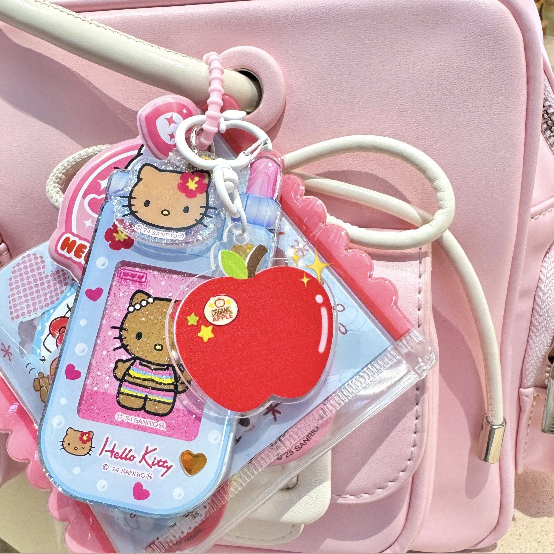 New! 🍎🍞🐢✨

พวงกุญแจน้องแอปเปิ้ลและน้องปังเมล่อน พร้อมเสิร์ฟแล้วค่ะ ที่งาน #IFEXPO25 🥹❤️

PUPUI HOUSE &amp; Take a Bead 
🍒 : booth B55-B56
🗓️ : 28-29 June 2025 (Sat-Sun)
⏰ : 10.00-20.00
📍 : Paragon Hall (5 FL.)
🎟️ : ค่าเข้างาน 120.-

แล้วพบกันนะคะ 🫶🏻💖 #IFEXPO2025