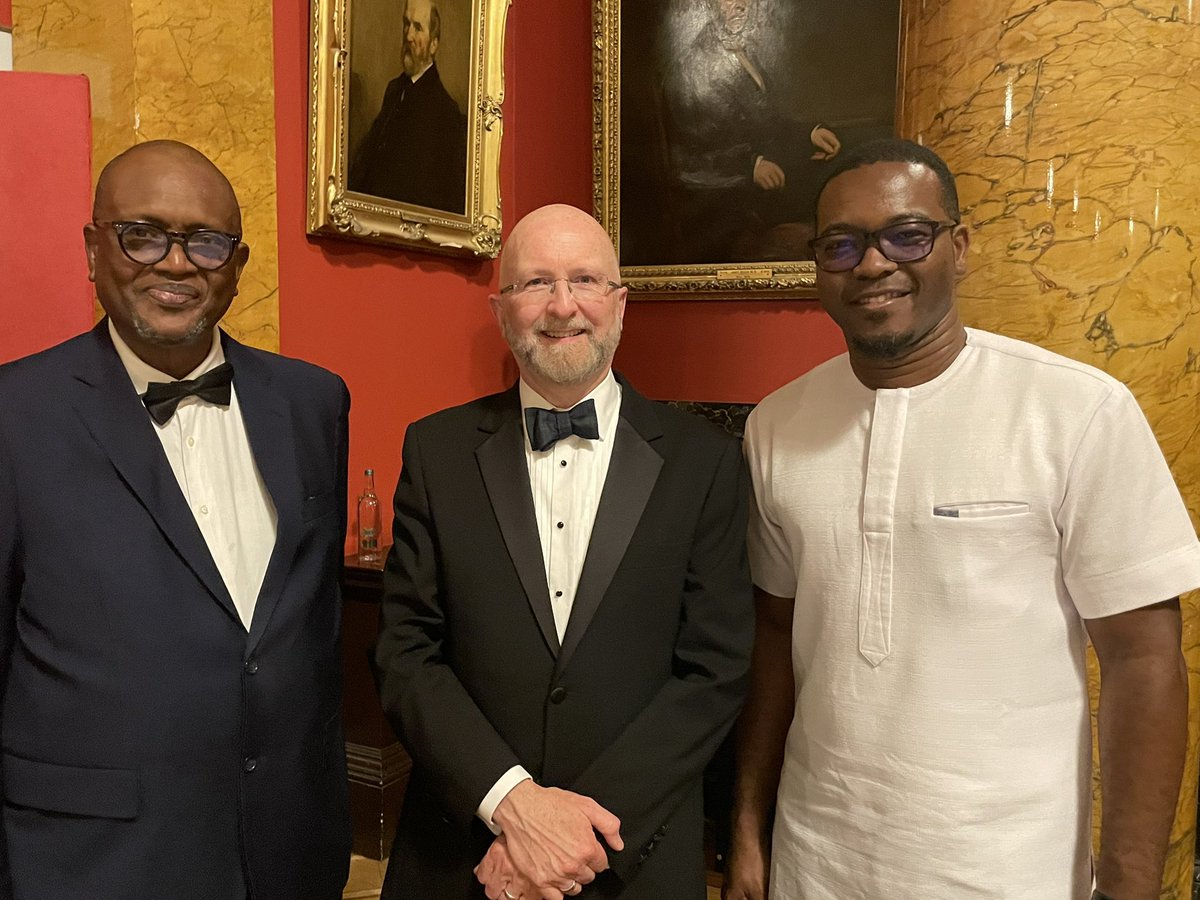 CPJMEdinburgh's tweet image. New Fellows Ceremonies @RCPEdin are always a delight. Meeting inspiring people involved in healthcare from around the world, showing them our College, and ‘breaking bread’ with them over dinner. @KerriBaker20 @rcpeVP_SNI