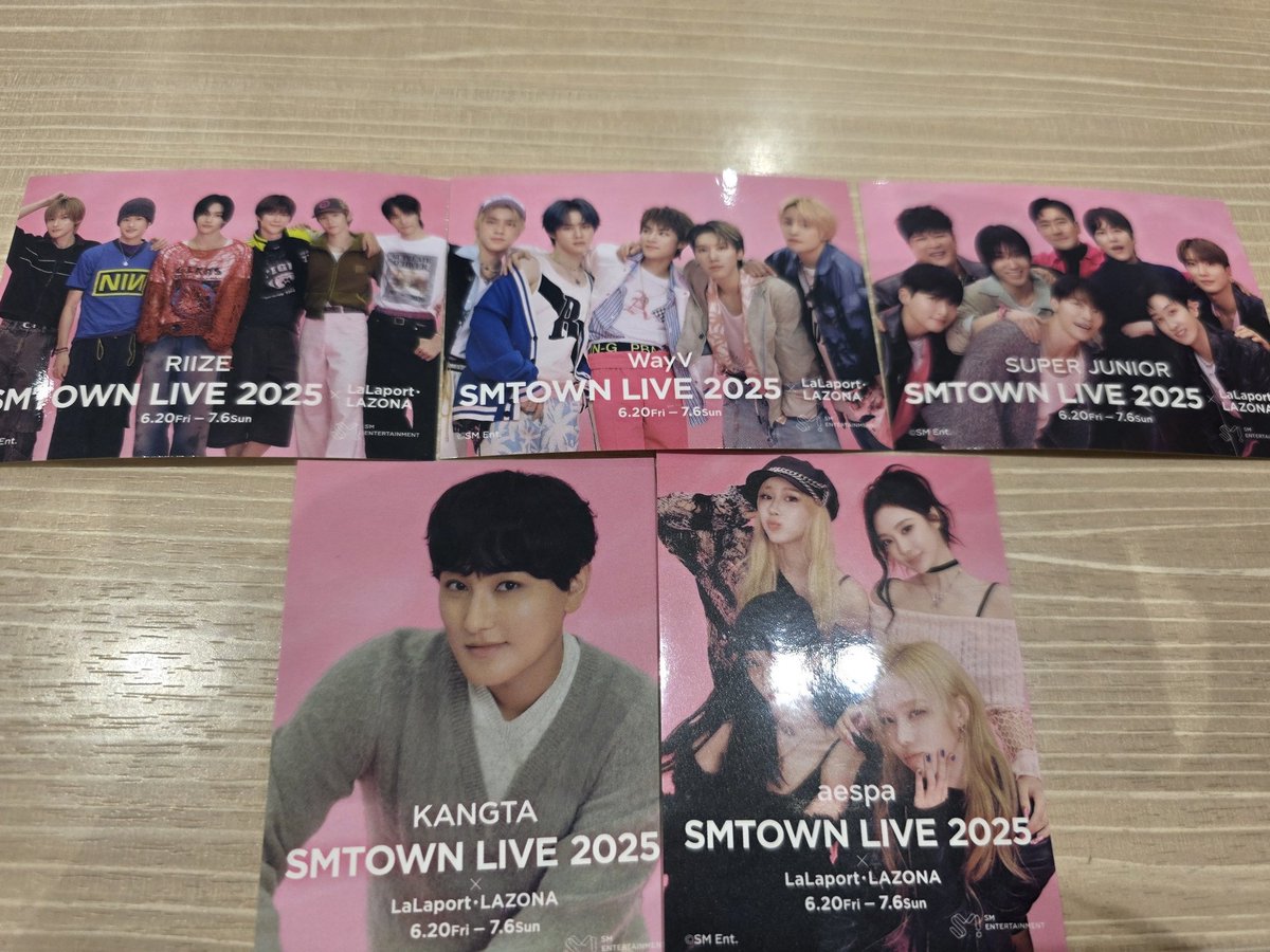 朝一でららぽーと行ったよ。
ステッカー、東方神起にあえません………
#ららぽーと
#SMTOWN
#SMTOWNLIVE2025
