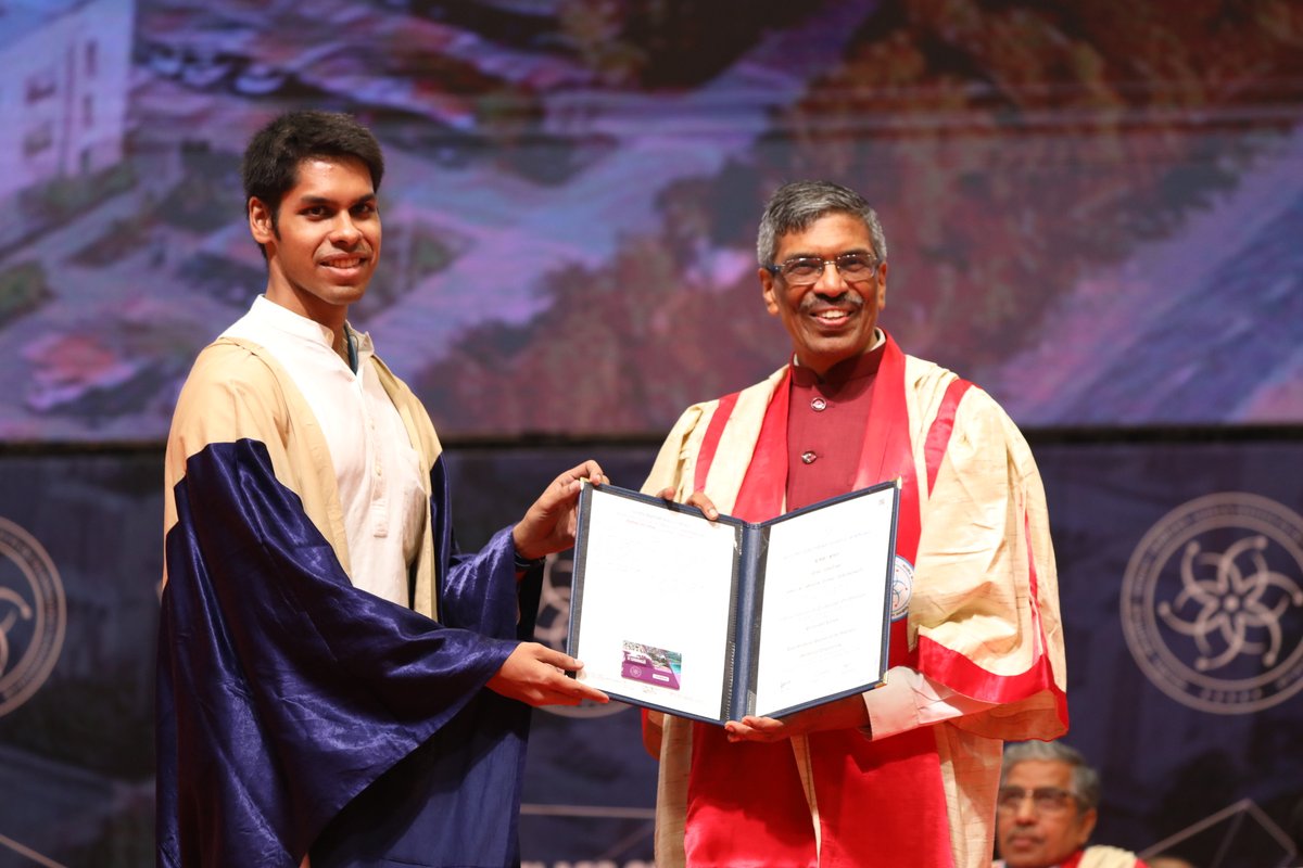 🎓 221 BTech students have collected their degrees. Congratulations for your well deserved success.
#IITGN14thConvocation #Convocation2025 #GraduationDay #IITGN #ProudMoment