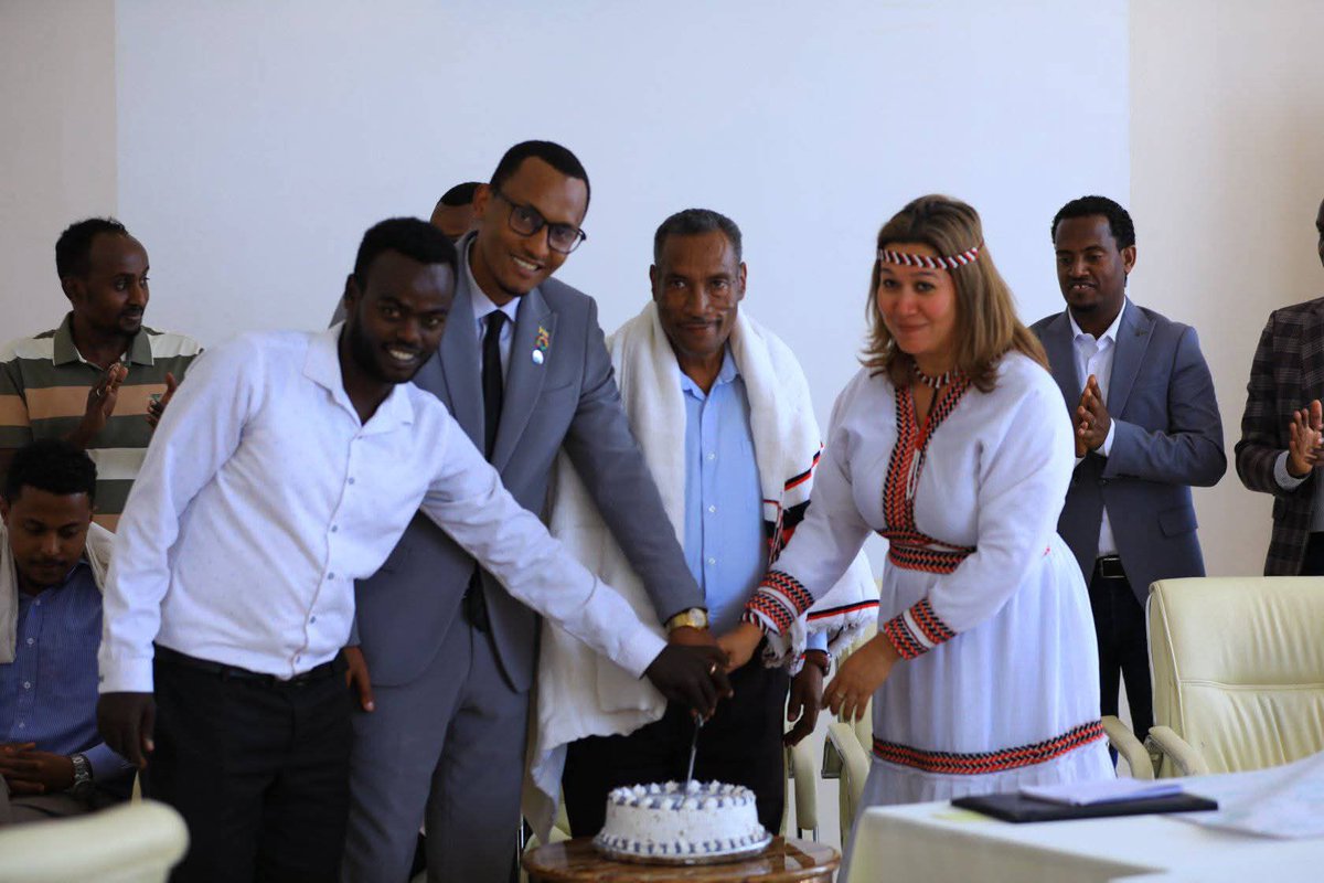 EtYouthCouncil's tweet image. We concluded a 3-day #YPS Strategic Visioning Workshop with @UNDPEthiopia. 🇪🇹 Youth came together to shape an inclusive, homegrown action plan for peace &amp;amp; security. Grateful for the partnership. The future is youth-led. 
#Youth4Peace #EYC #Peacebuilding