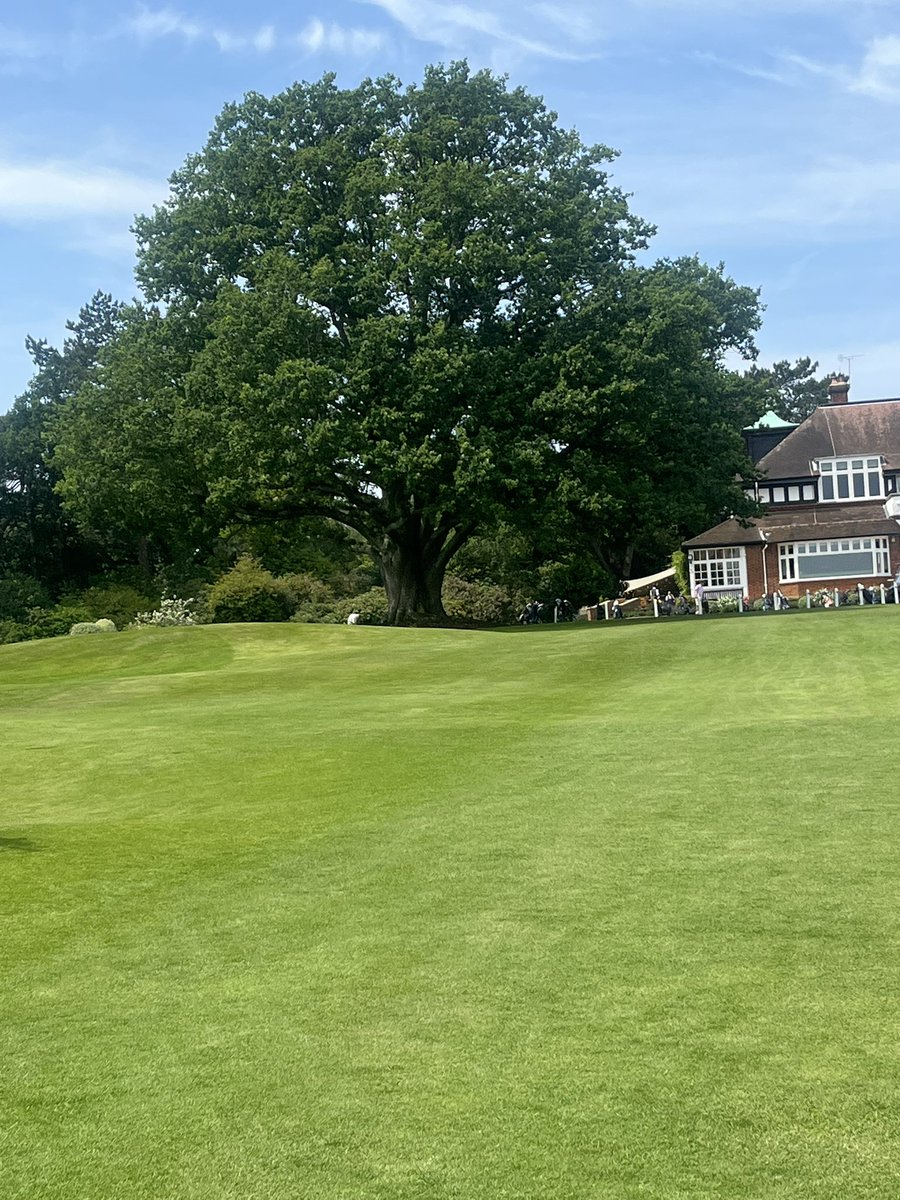 Name the golf course.