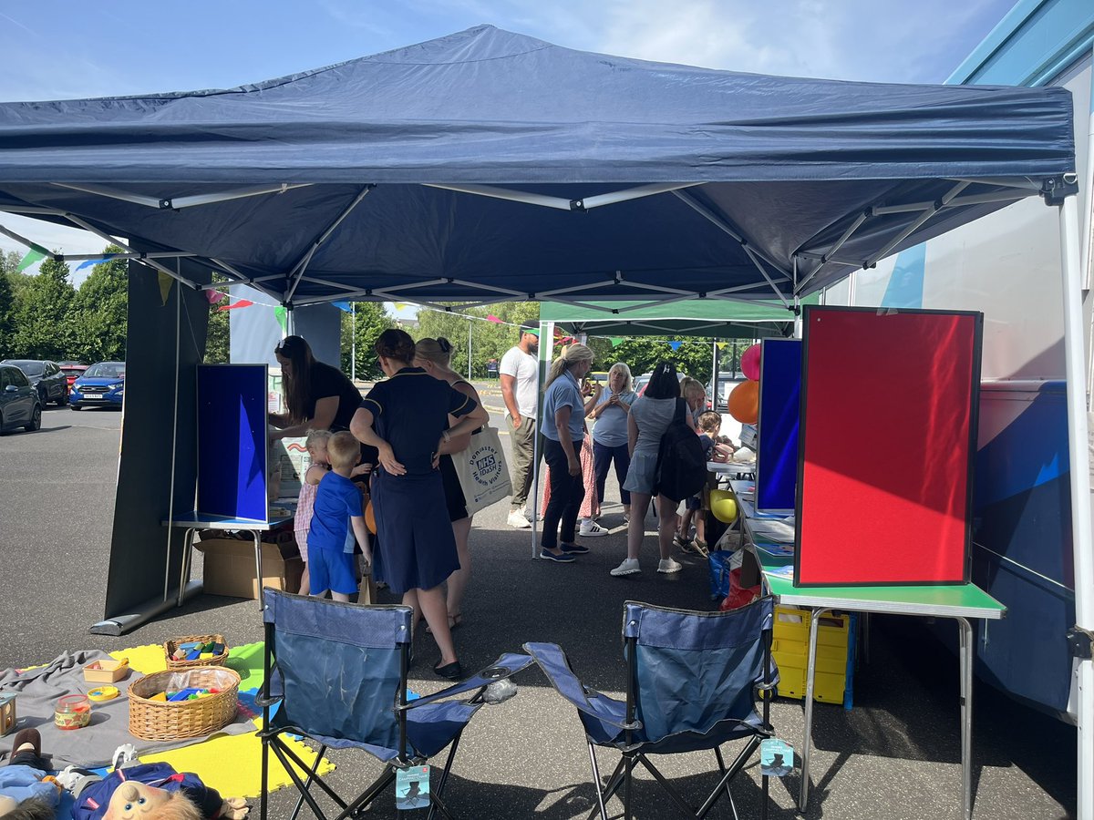 childrencgrdash's tweet image. Our team have been speaking to lots of parents about preparing their children for school at the ‘Ready for Reception’ event this morning at Dearne Valley Leisure Centre. #promise17 @RayHennessy1 @TobyLewis_NHS @Christi29448451