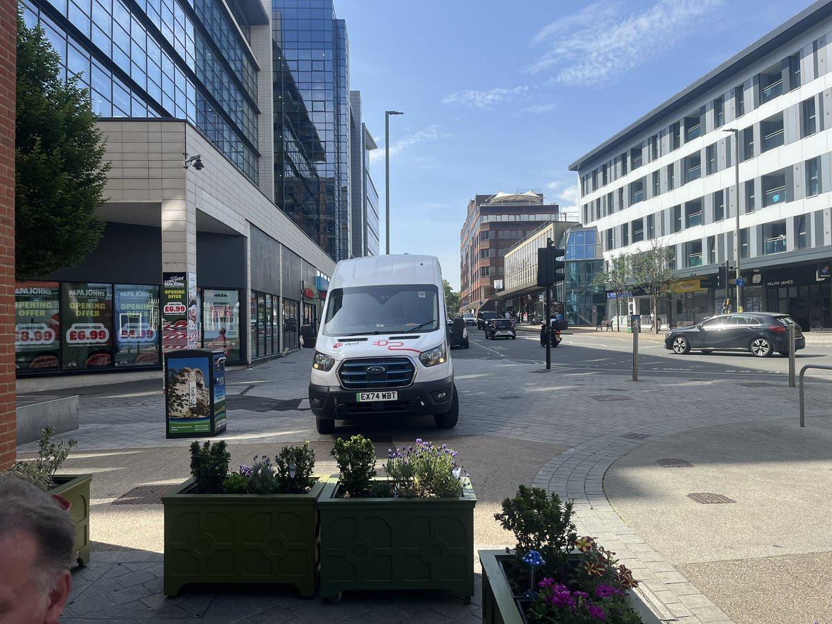 Jonathan White tweet media