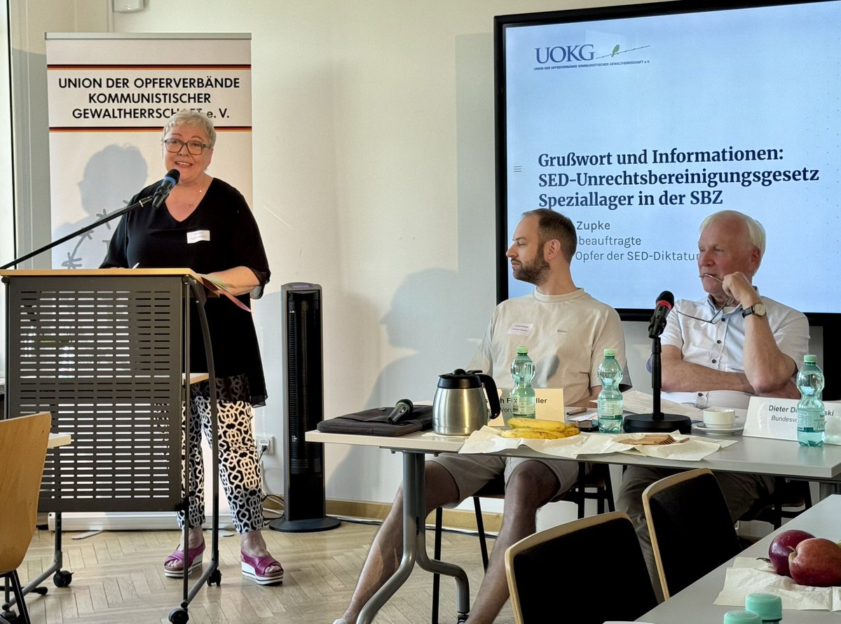 Verbändetreffen der <a href="/UOKGeV/">UOKG e.V.</a> im Berliner Stasimuseum