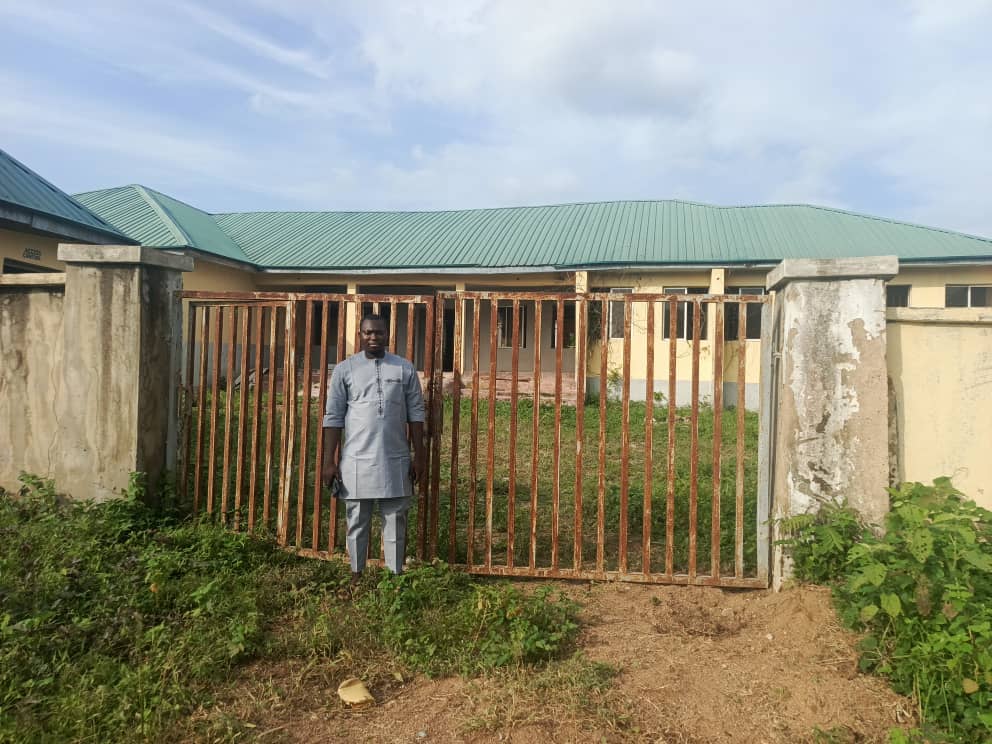 Abdullahi Olasupo is my name, and I proudly represent Orolu LGA, #Osun State.

#Ifon-Osun, also known as Ifon Orolu, is a historic town in Osun State and the headquarters of Orolu Local Government Area. Founded in the 12th century by Oba Olaosa Aladikun Akogun Erujeje Adugbo,