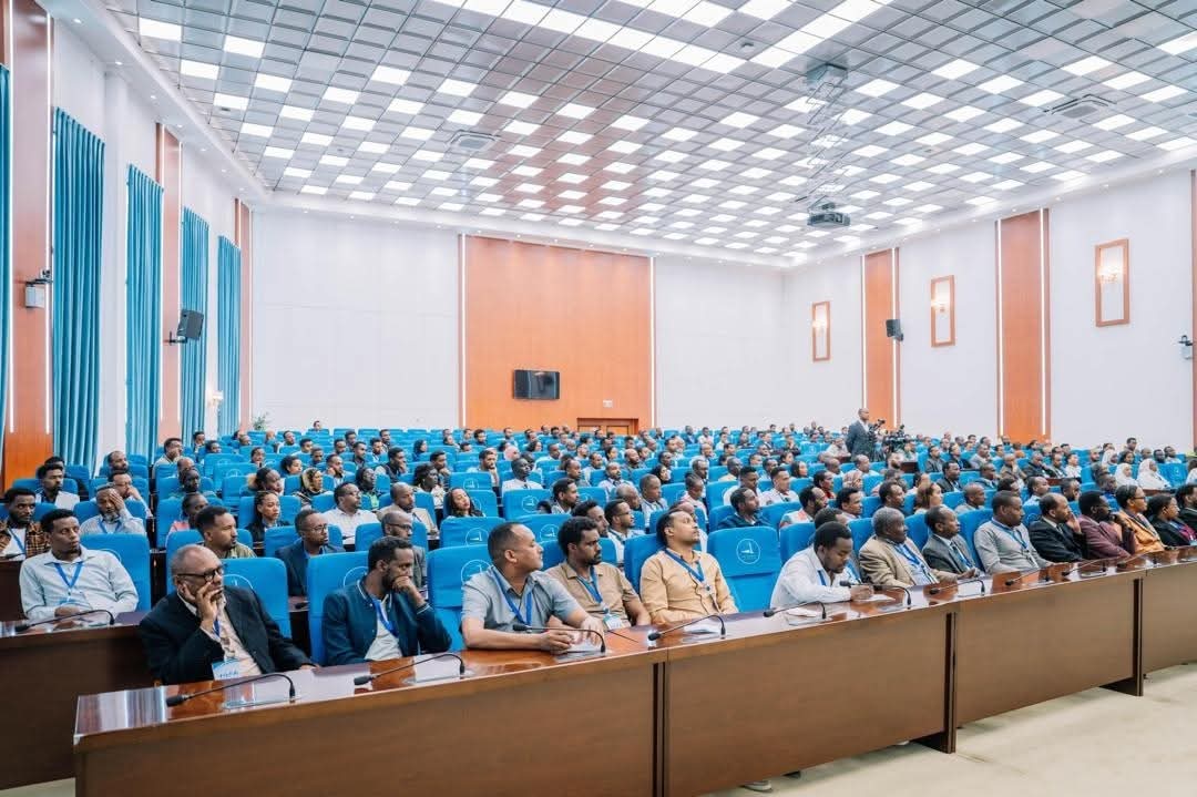 GazettePlusET's tweet image. Our continued discussions with various #stakeholders focused on #health sector #professionals today, exploring gaps and challenges, as well as opportunities and progress within the sector, @AbiyAhmedAli