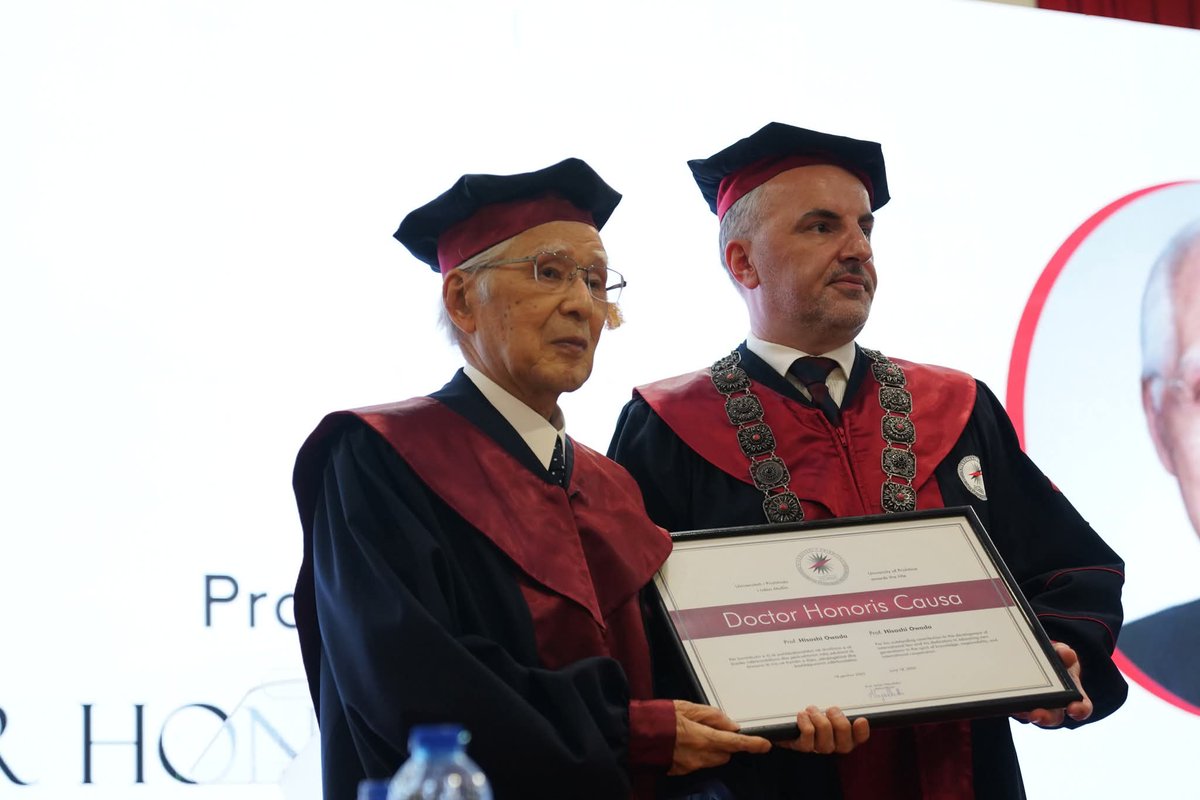 Artane_R's tweet image. 🇽🇰🤝🇯🇵 An honour to host in Kosova Prof. Hisashi Owada, renowned Japanese academic, diplomat & President of ICJ in Kosova's independence case opinion, as he was awarded the Doctor Honoris Causa title by University of Prishtina.
He contribution will forever be appreciated in 🇽🇰!