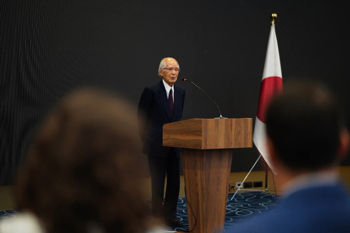 Artane_R's tweet image. 🇽🇰🤝🇯🇵 An honour to host in Kosova Prof. Hisashi Owada, renowned Japanese academic, diplomat & President of ICJ in Kosova's independence case opinion, as he was awarded the Doctor Honoris Causa title by University of Prishtina.
He contribution will forever be appreciated in 🇽🇰!
