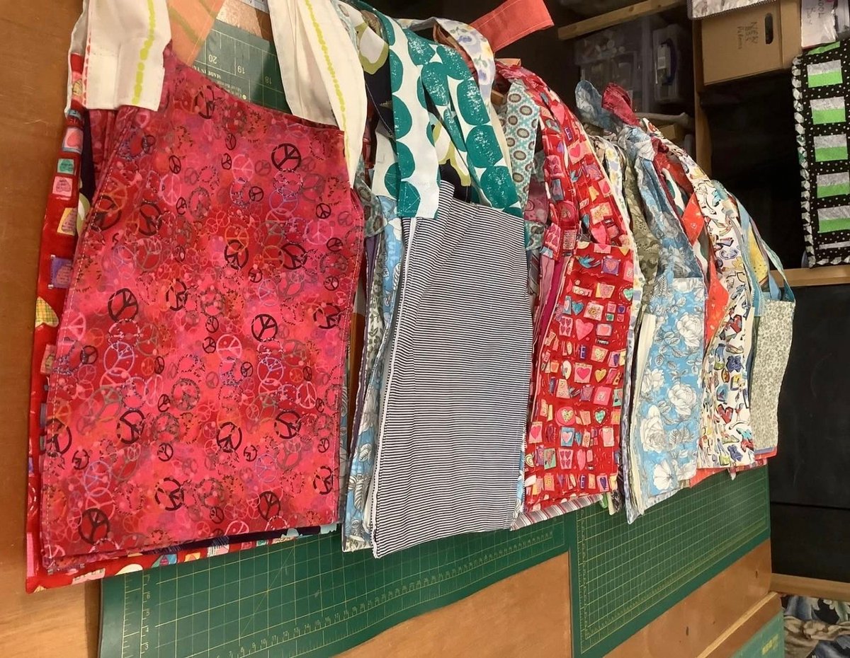 Another wonderful batch of syringe driver bags made by Warrington's skilled and compassionate Sewists 🪡 Made from recycled fabrics donated by the community. Thank you to all involved ✨ #communitiestogether #greennursing #recycle #upcycle #sustainability