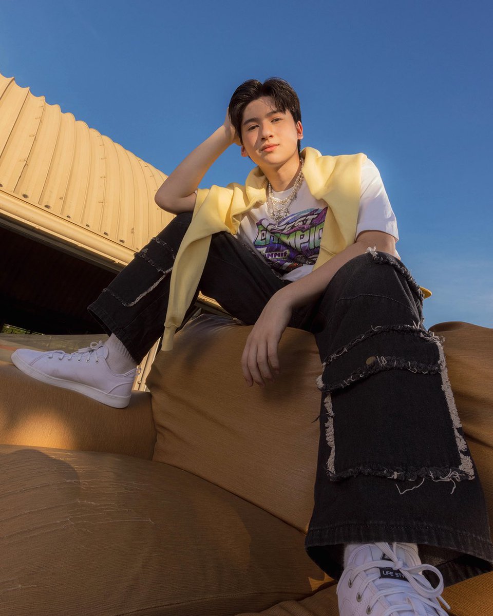 cloud7_ph's tweet image. Different league. Different rules. EGYPT runs his own game.  Angat na angat sa liga, ‘pag kakaiba. ⛹️

📺Stream official M/V 
🔗 youtu.be/bzEQtlZE41U?si…

🔈Listen on Spotify, Apple Music, and other streaming platforms worldwide

#CLOUD7_ph #BaraBara #C7_BaraBara #C7_Egypt