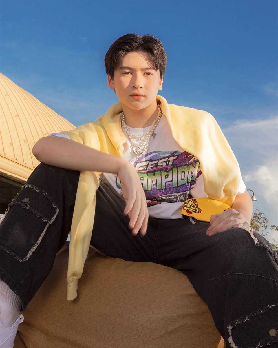 cloud7_ph's tweet image. Different league. Different rules. EGYPT runs his own game.  Angat na angat sa liga, ‘pag kakaiba. ⛹️

📺Stream official M/V 
🔗 youtu.be/bzEQtlZE41U?si…

🔈Listen on Spotify, Apple Music, and other streaming platforms worldwide

#CLOUD7_ph #BaraBara #C7_BaraBara #C7_Egypt