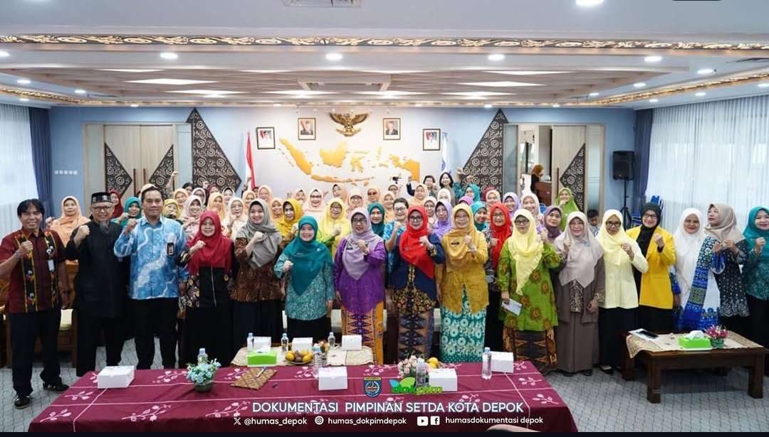 Pj Sekda Kota Depok, Nina Suzana menghadiri Bimtek Perempuan Anti Korupsi yg digelar oleh KPK RI berkolaborasi dengan Dinas Pemberdayaan Perempuan, Perlindungan Anak, Pengendalian Penduduk&amp;Keluarga Berencana (DP3AP2KB) Kota Depok di Aula Edelweis Lt 5 Balai Kota, Kamis (19/06/25)