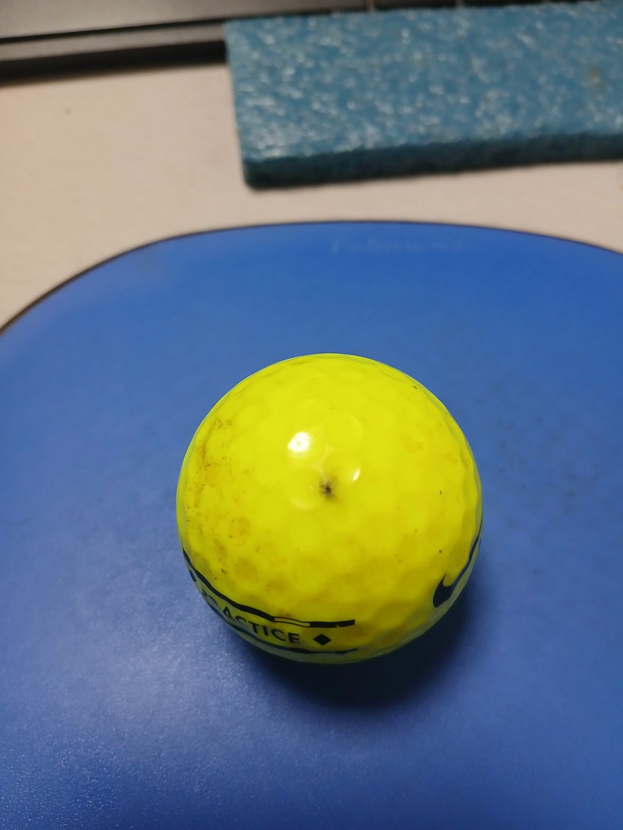 EmDBizzled's tweet image. I believe bulletproof vests should be made of Golf ball material. Shot with 62 gr 556 @ 25 yds. Rod is barely coming out in 2nd photo.