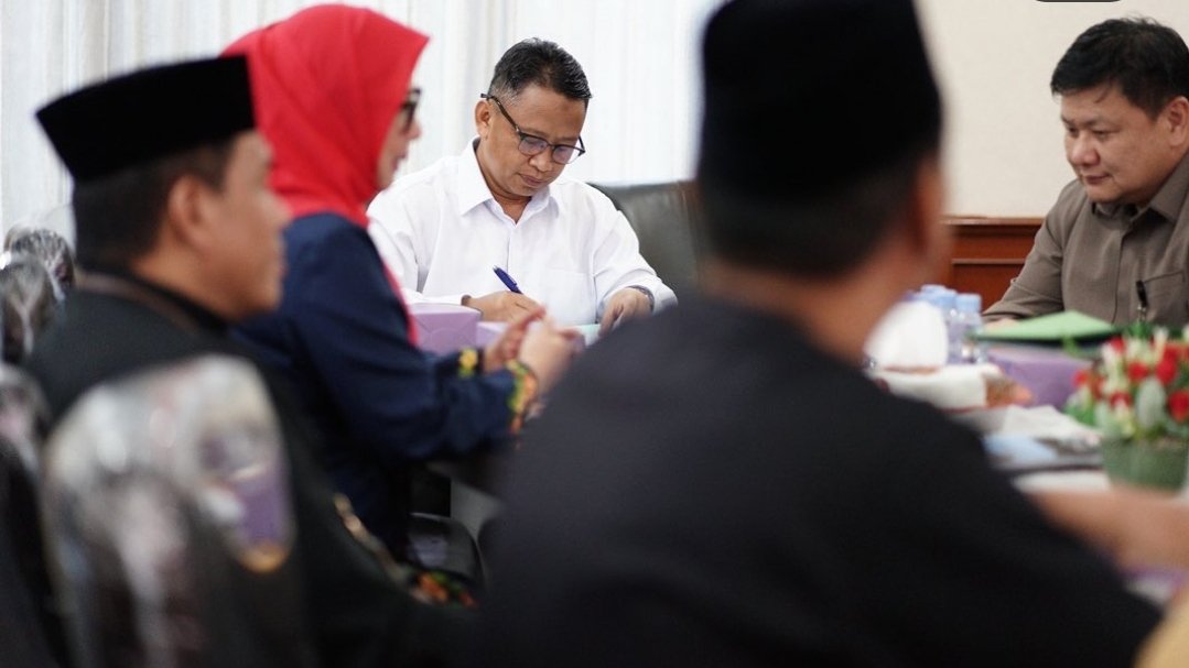 Exit meeting Komisi Pemberantasan Korupsi (KPK), menutup rangkaian kegiatan Bimbingan Geknis Keluarga Berintegritas, Kamis (19/06/2025).

Wali Kota Depok, Supian Suri terus menegaskan komitmen dalam membangun integritas perlu dimulai &amp; ditumbuhkan dari nilai-nilai dalam keluarga.