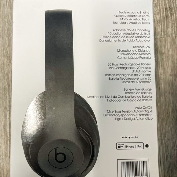 elmaalik_'s tweet image. 🎧 Besoin #CasqueBluetooth
Premium, Performante et Stylé✅

📌Beats Studio Pro est le Choix Idéal
Conçu pour les Passionnés du bon Son, le #StudioPro vous offre une expérience inégalée ☺️
Commandez dès maintenant!!!
Contact : 78 250 84 83
🚚 Livraison express