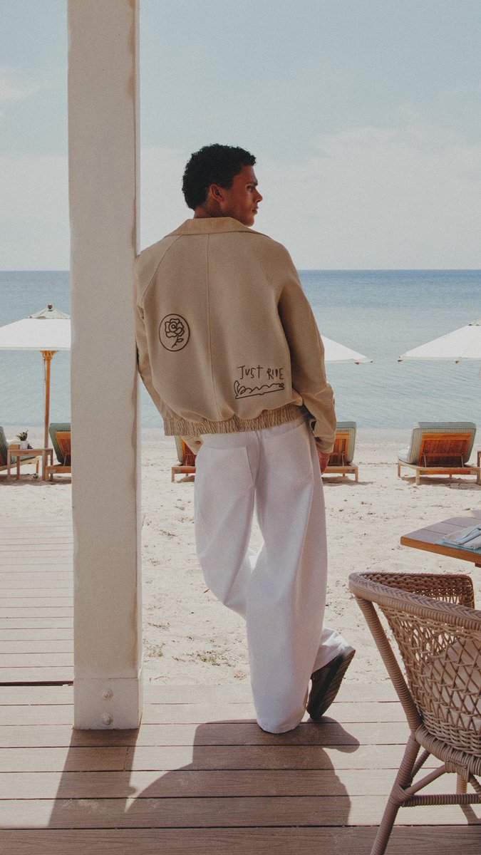 Vespa Indonesia (@vespa_ind) on Twitter photo This summer, the road ends where the sea begins - with #Vespa in @ismolasbeachclub #VespaByTheSea Project by <a href="/lofficiel/">L'Officiel des spectacles</a>.paris
#VespaIndonesia This summer, the road ends where the sea begins - with #Vespa in @ismolasbeachclub #VespaByTheSea Project by <a href="/lofficiel/">L'Officiel des spectacles</a>.paris
#VespaIndonesia