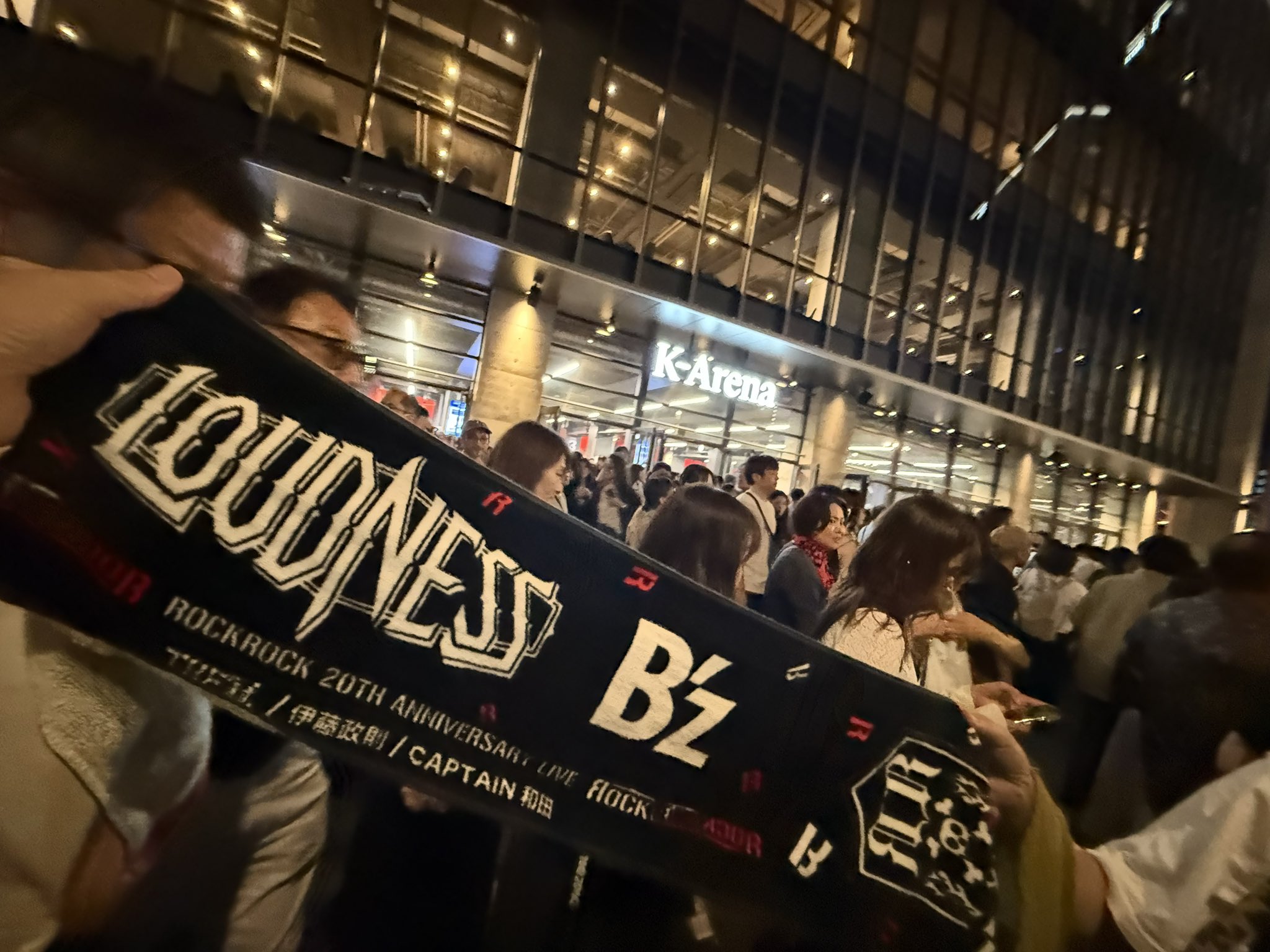 B'z UNITE2 2025 ステージタオル Kアリーナ B'z×ONE OK ROCK、夢の共演！UNITE #02 横浜Kアリーナで伝説の