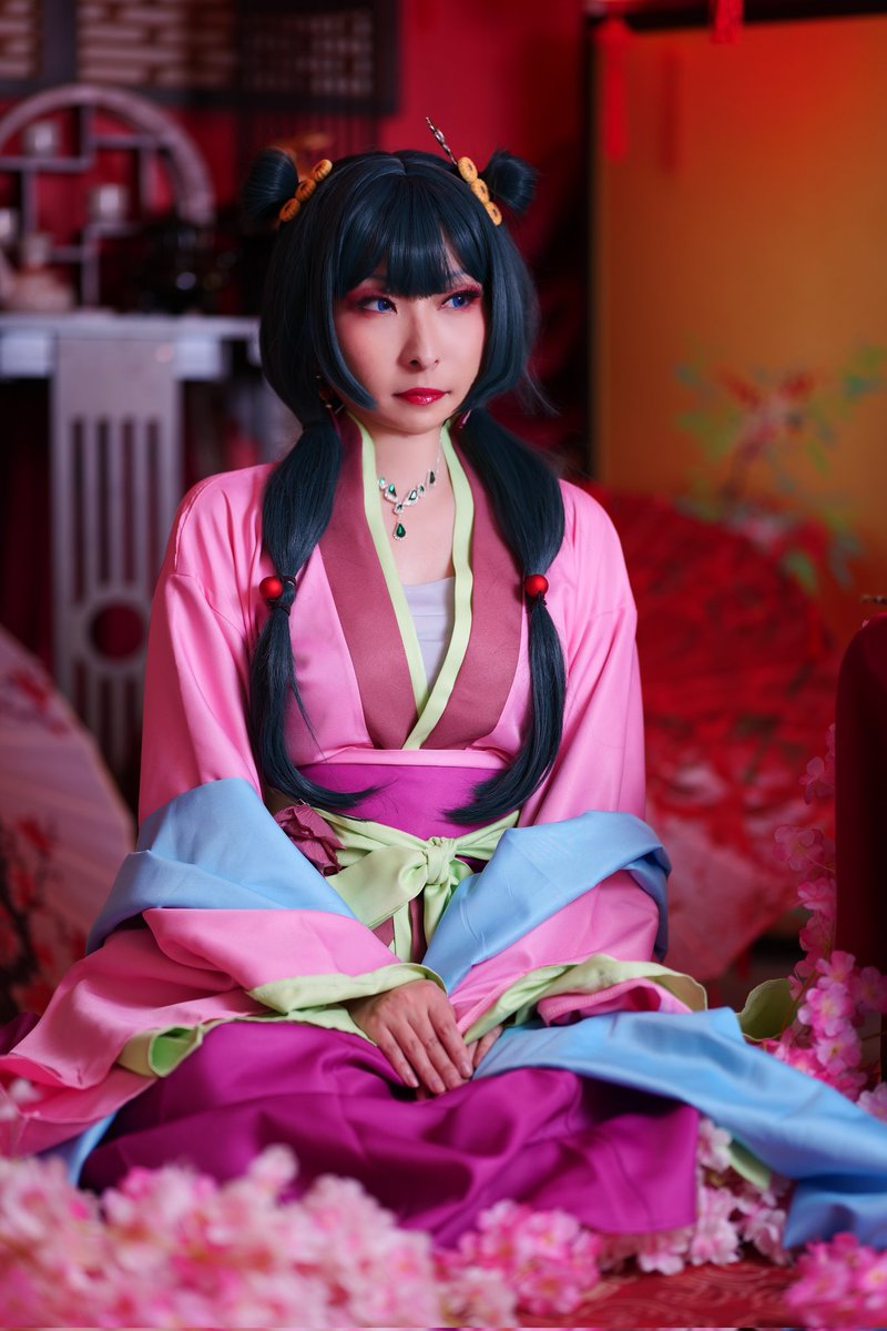 【Cosplay】
薬屋のひとりごと
猫猫　園遊会衣装

なんか面白い毒とか出てこないかなぁ

📷友葉さん
(<a href="/tomoha/">友葉</a>)
#おっぱいソムリエ活動記録