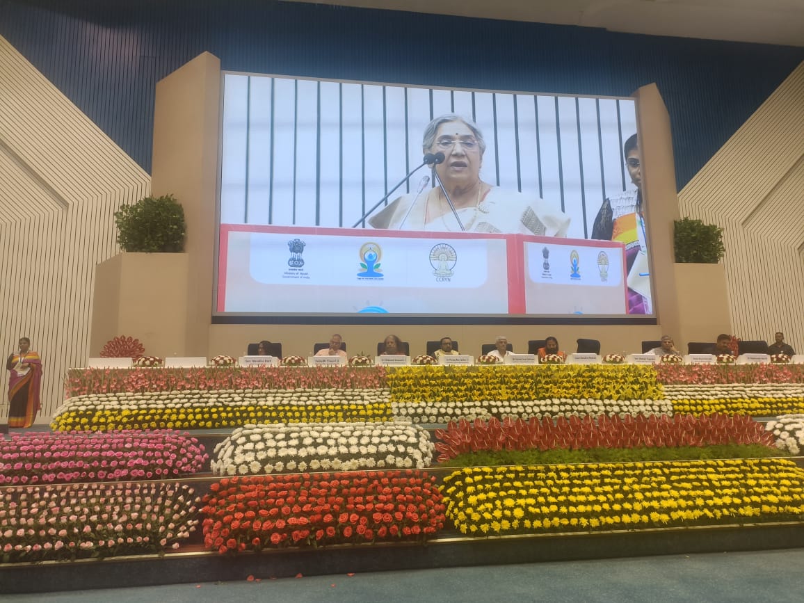 Yoga Connect Delhi 

Hansa Maa graced Yoga Connect – A Global Yoga Summit by the Ministry of Ayush &amp; CCRYN at Vigyan Bhawan, Delhi, celebrating Yoga’s global impact and its deep roots in India’s cultural and spiritual heritage.