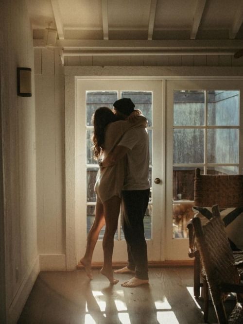 _Being_Benign's tweet image. Morn hours
Aroma of freshly baked cookies filled in
U came half awake
W/tender smile
A soft hug
A slow kiss
Oh!How my world exists
In the liminal of ur being
Whatever comes
1thing is sure
There'll always b love
Nothing more I want
Just u by my side
Unafraid of life's odds
#vss365