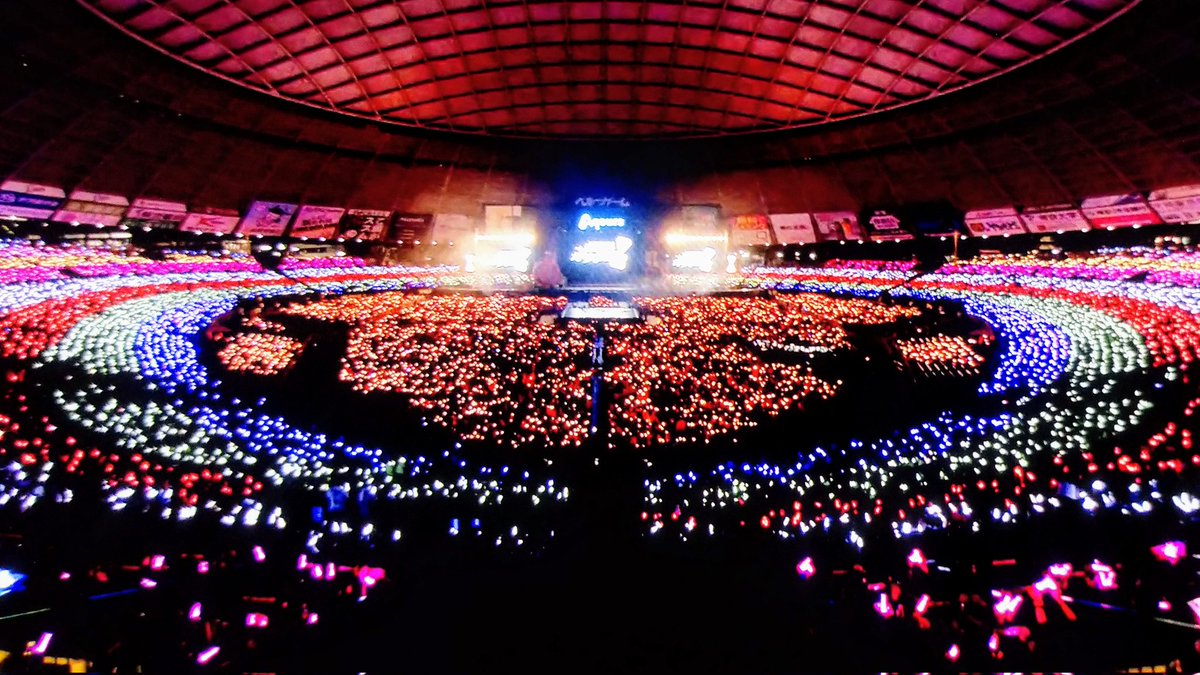 Aqoursちゃんありがとう😌
現地の皆さまもありがとう😆
虹キレイでした🌈
モニター越しですが思わず📸✨
#Aqours_finale_Day1 
#lovelive