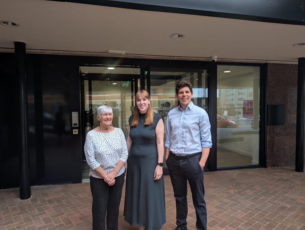 It was a real pleasure to join ⁦<a href="/huwthomas_Wales/">Huw Thomas</a>⁩ .  showing the Deputy Prime minister around our latest social housing development at Scott Harbour this morning. New tenants should be moving in over the next couple of weeks.