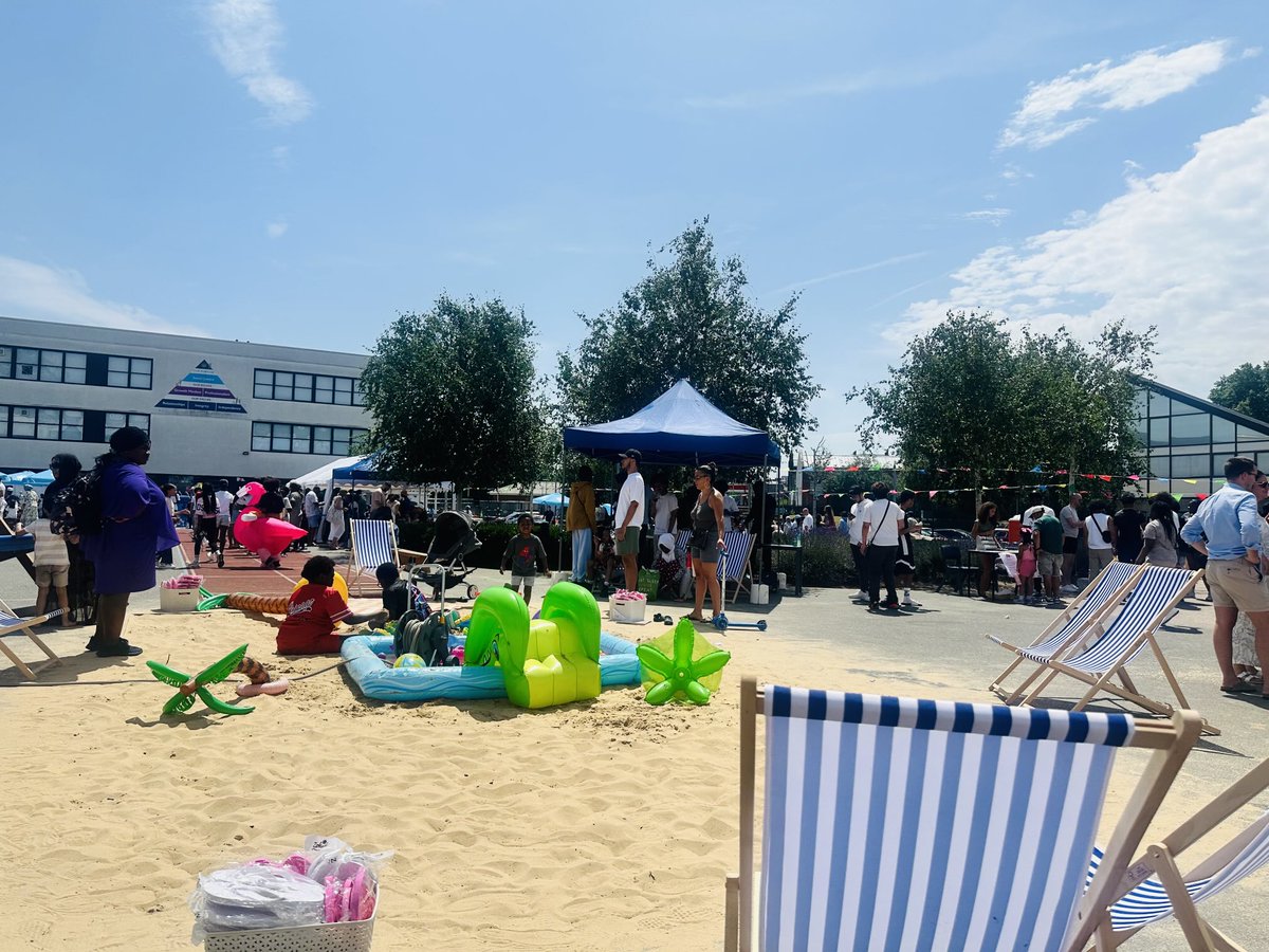 Matt Jones (@mattjones_globe) on Twitter photo <a href="/ArkGlobeAcademy/">Ark Globe Academy</a> #SummerFair in full swing. Come on down to enjoy the beach and have some fun! <a href="/ArkGlobeAcademy/">Ark Globe Academy</a> #SummerFair in full swing. Come on down to enjoy the beach and have some fun!