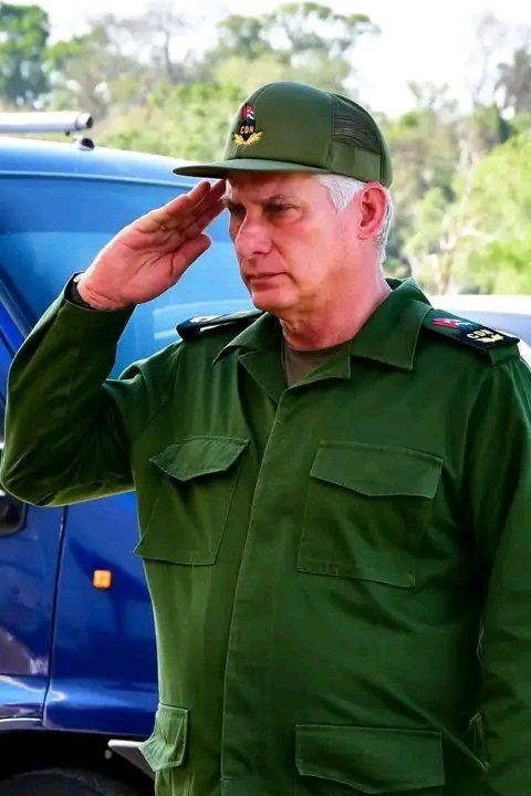 ꧁Kamila🇨🇺🇨🇺🇨🇺 (@camilagzlez34) on Twitter photo Soy un cubano orgulloso, me siento orgulloso de pertenecer a este pueblo, de haber nacido en #Cuba, de la historia de mi país, de la historia de mi Revolución, de lo que aprendí de #Fidel y de #Raúl.<a href="/DiazCanelB/">Miguel Díaz-Canel Bermúdez</a> Soy un cubano orgulloso, me siento orgulloso de pertenecer a este pueblo, de haber nacido en #Cuba, de la historia de mi país, de la historia de mi Revolución, de lo que aprendí de #Fidel y de #Raúl.<a href="/DiazCanelB/">Miguel Díaz-Canel Bermúdez</a>